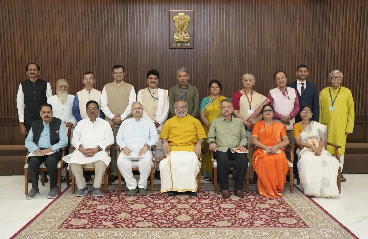 Group photograph of the guests and organisers after the release
